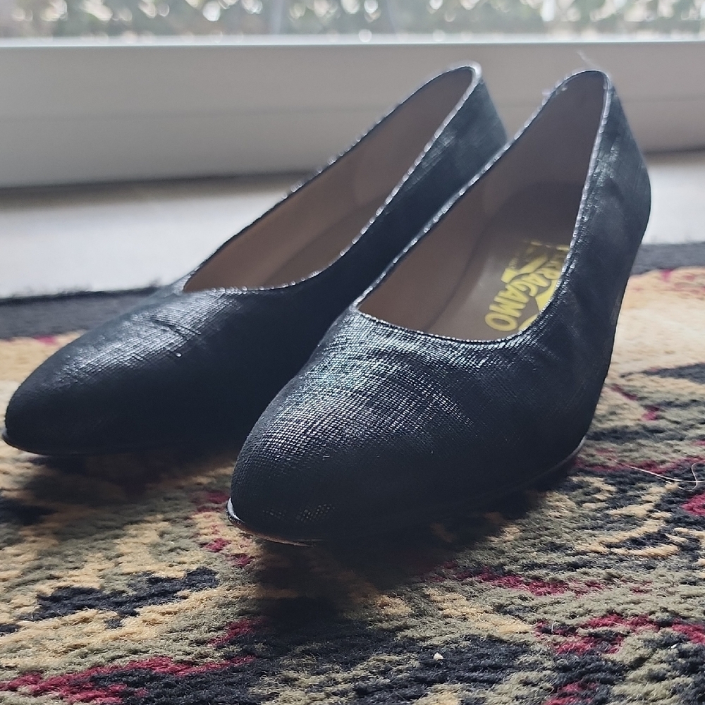 Vintage Salvatore Ferragamo Women’s 8